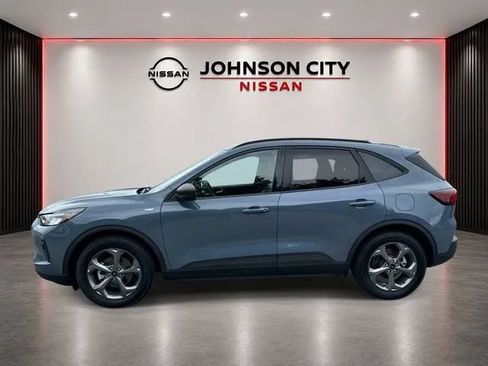 Used 2025 Ford Escape ST-Line FWD image 8