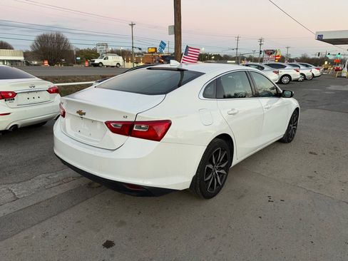 Used 2018 Chevrolet Malibu LT image 5