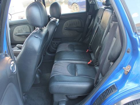 Used 2004 Chrysler PT Cruiser Limited FWD image 24
