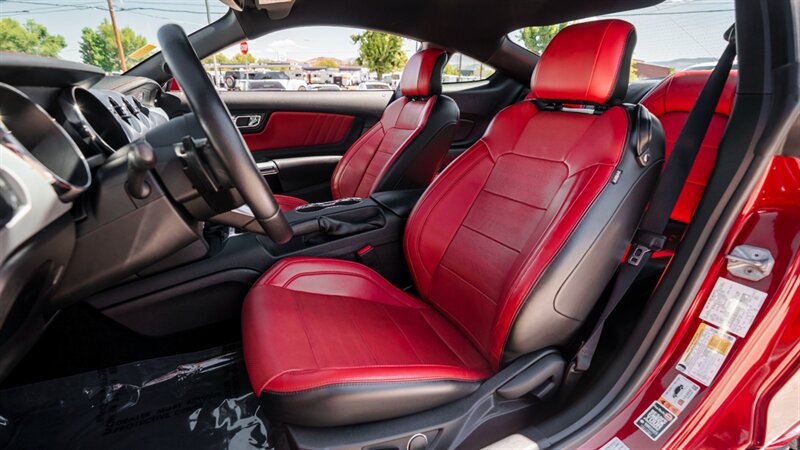 Used 2016 Ford Mustang GT Premium w/ Equipment Group 401A RWD image 18