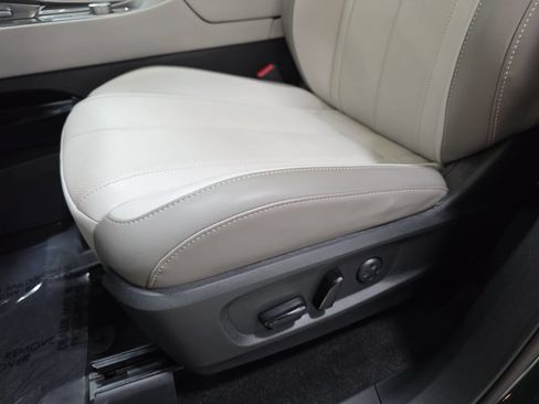 Certified 2026 INFINITI QX60 Luxe w/ Cargo Package AWD/4WD image 26