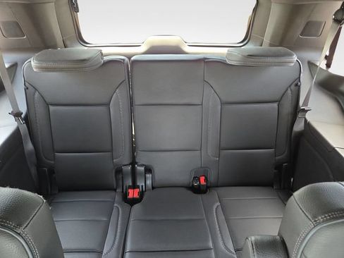 Used 2022 GMC Yukon Denali AWD/4WD image 12