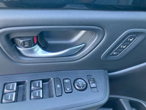 Used 2024 Honda Pilot Touring image 36