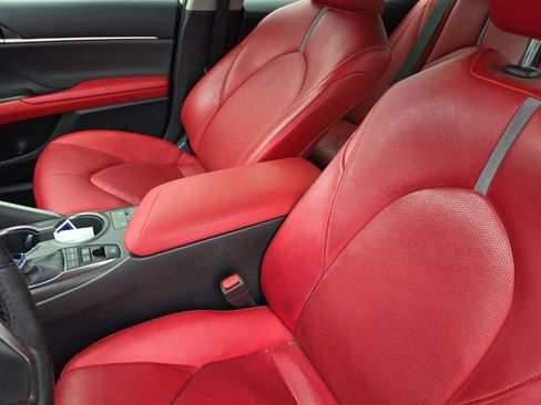 Used 2021 Toyota Camry XSE image 17