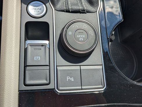 Used 2022 Volkswagen Atlas SE w/ Black Wheel Package AWD/4WD image 26