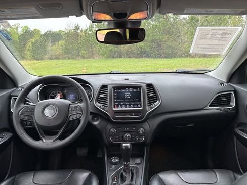 Used 2022 Jeep Cherokee Trailhawk w/ Premium Leather Package image 14