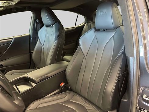 Used 2023 Lexus ES 300h F Sport image 20