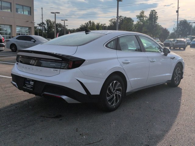 New 2026 Hyundai Sonata Blue FWD image 5