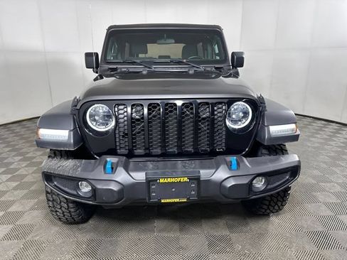 Used 2023 Jeep Wrangler Unlimited w/ Cold Weather Group AWD/4WD image 8