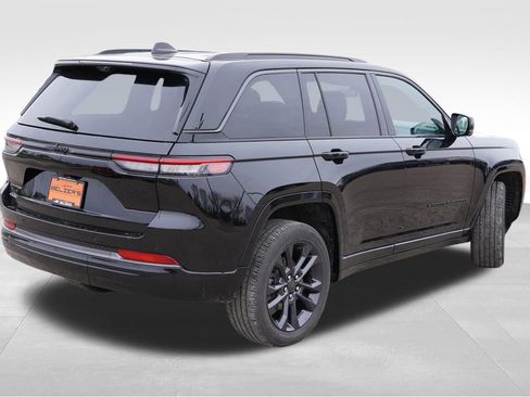 Certified 2026 Jeep Grand Cherokee Limited AWD/4WD image 5