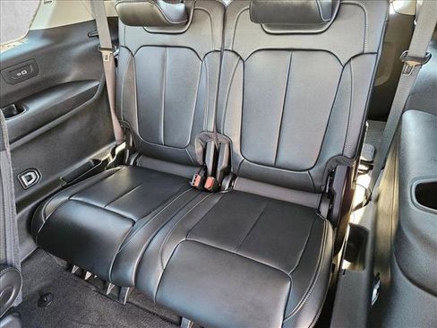 Used 2022 Jeep Grand Cherokee L Limited w/ Trailer Tow Group (B) image 19