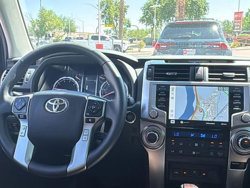 Certified 2022 Toyota 4Runner Limited AWD/4WD image 12