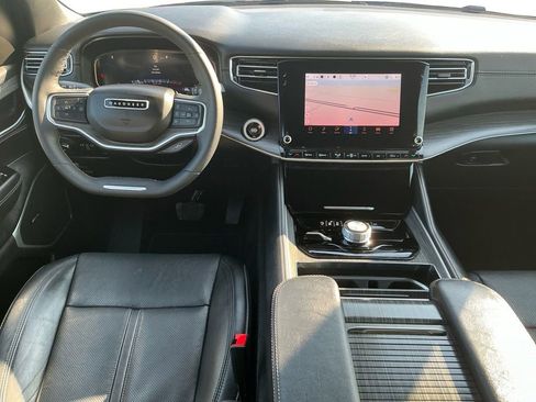 Used 2024 Jeep Wagoneer Series II image 17