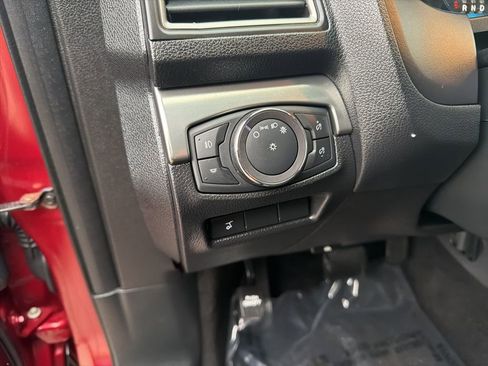 Certified 2018 Ford Explorer XLT w/ Equipment Group 201A image 14