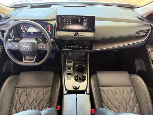 Used 2026 Nissan Rogue Platinum w/ Platinum Premium Package AWD/4WD image 23