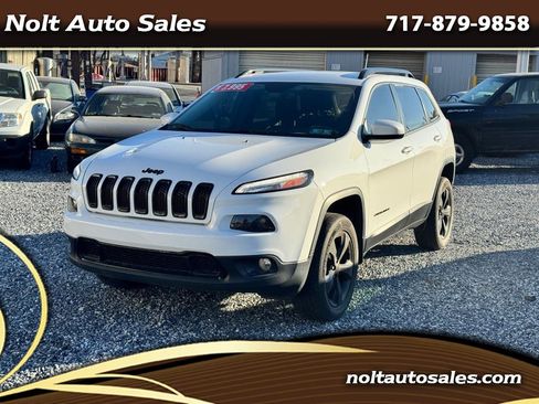Used 2016 Jeep Cherokee Latitude w/ Comfort/Convenience Group image 1