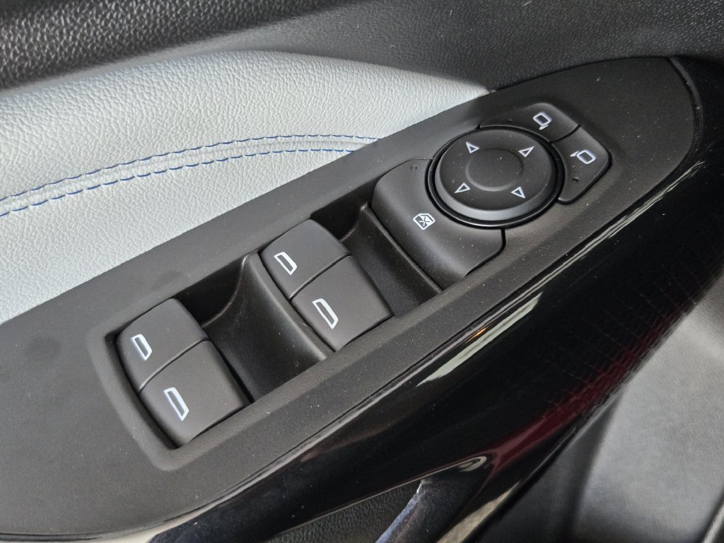 New 2026 Chevrolet Trax LT w/ Driver Confidence Package FWD image 25