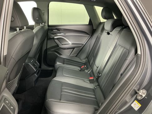 Certified 2025 Audi Q5 Premium Plus w/ Premium Plus AWD/4WD image 20