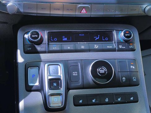 Used 2020 Hyundai Palisade Limited FWD image 16