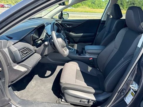 Used 2024 Subaru Outback Premium AWD/4WD image 7