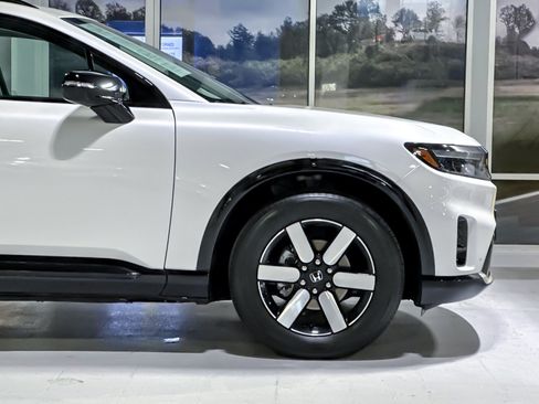 Used 2024 Honda Prologue Touring image 35