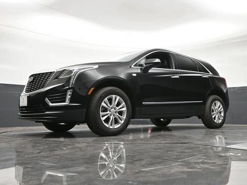 Used 2025 Cadillac XT5 Luxury FWD image 24