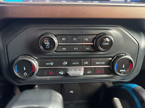 Used 2022 Ford Bronco Outer Banks image 23