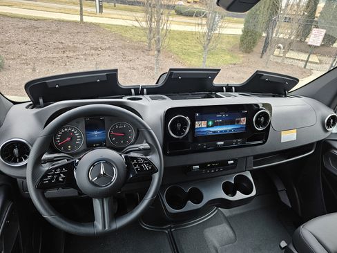 New 2026 Mercedes-Benz Sprinter 2500 image 31