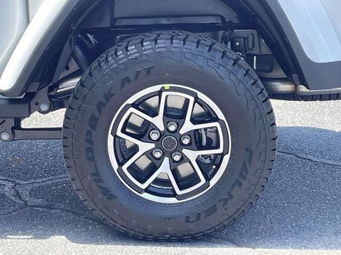 New 2026 Jeep Gladiator Rubicon AWD/4WD image 12