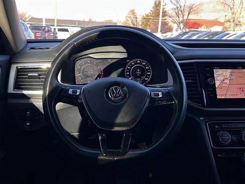 Used 2019 Volkswagen Atlas SEL Premium image 10