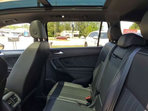 Used 2024 Volkswagen Tiguan SE R-Line FWD image 10