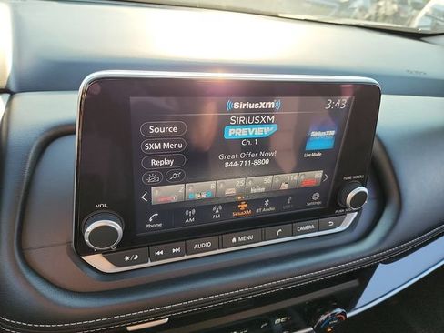 Used 2025 Nissan Rogue SV AWD/4WD image 20