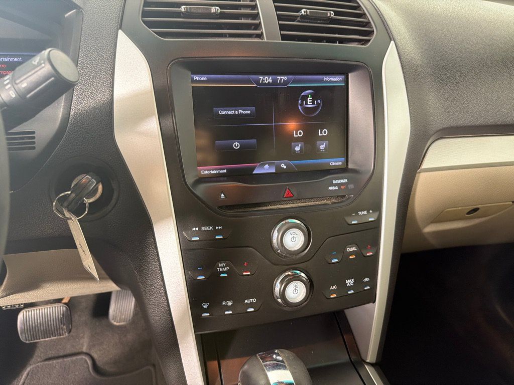Used 2013 Ford Explorer XLT AWD/4WD image 15