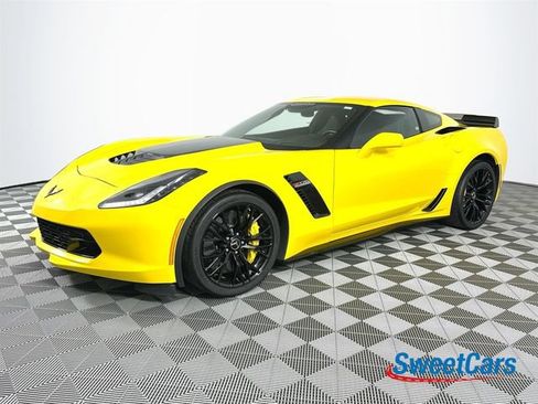 Used 2015 Chevrolet Corvette Z06 w/ 3LZ Preferred Equipment Group RWD image 3