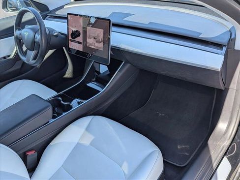 Used 2018 Tesla Model 3 Long Range RWD image 22