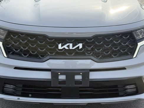 Used 2022 Kia Sorento SX image 3