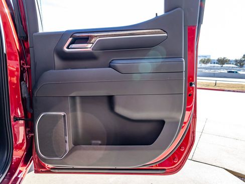 Used 2022 GMC Sierra 1500 Elevation image 37