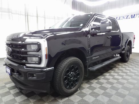 Used 2024 Ford F250 Lariat w/ Black Appearance Package image 6