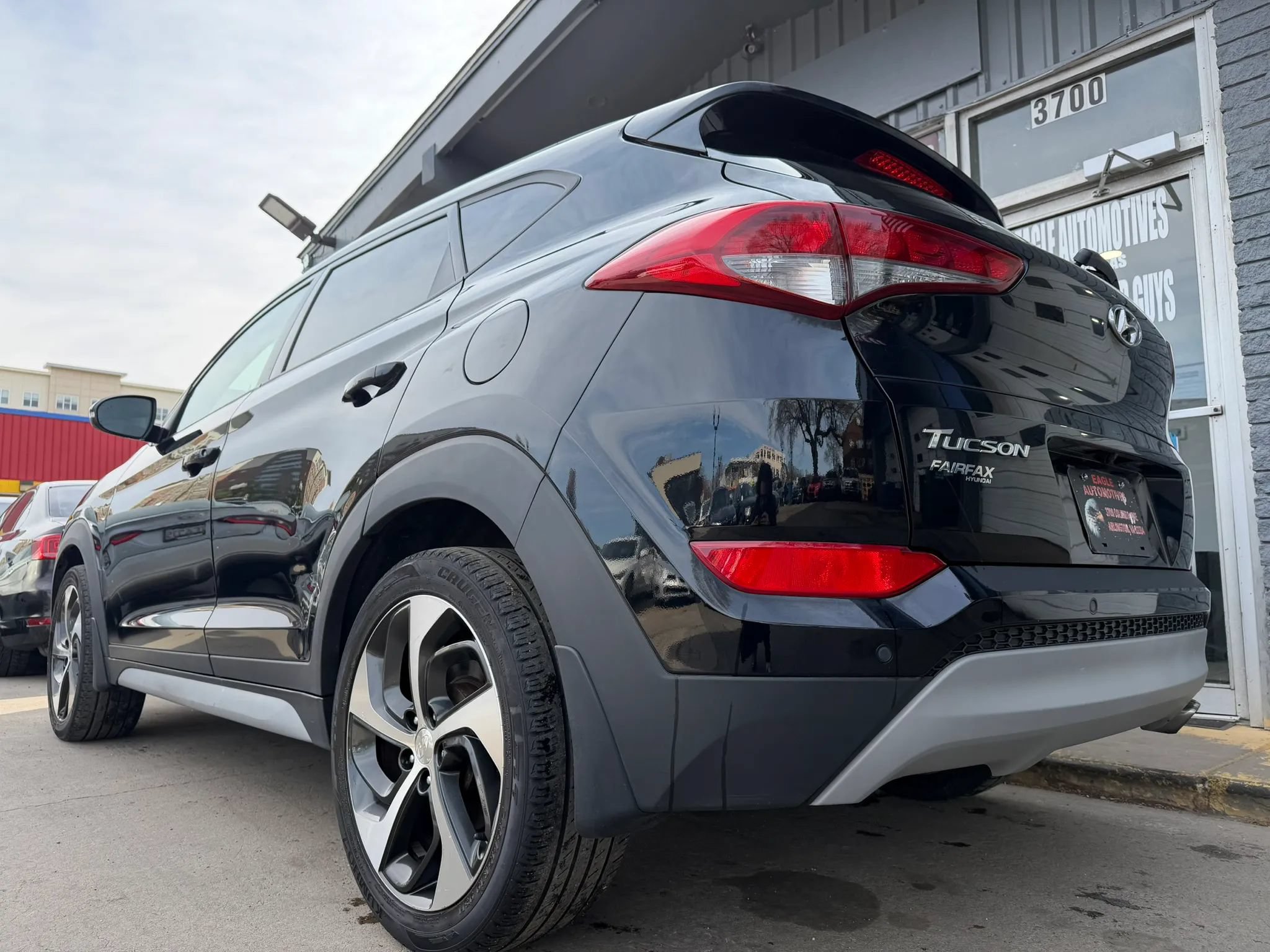 Used 2018 Hyundai Tucson Value FWD image 3