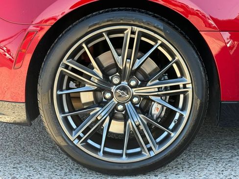 Used 2021 Chevrolet Camaro ZL1 RWD image 26
