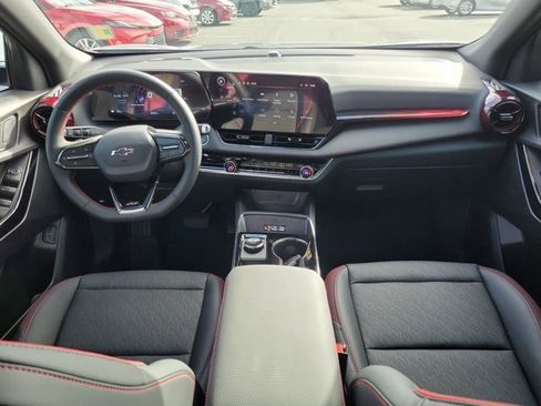 Used 2026 Chevrolet Equinox RS w/ Safety and Technology Package image 21