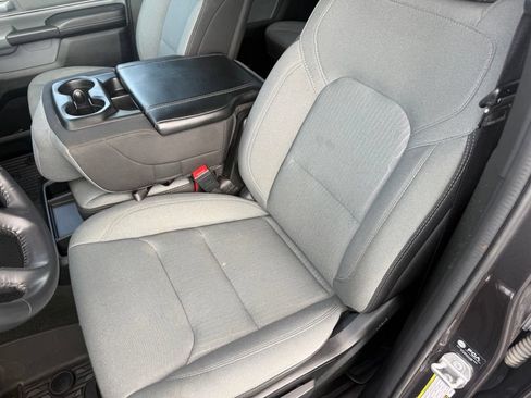 Used 2022 RAM 1500 Big Horn AWD/4WD image 18