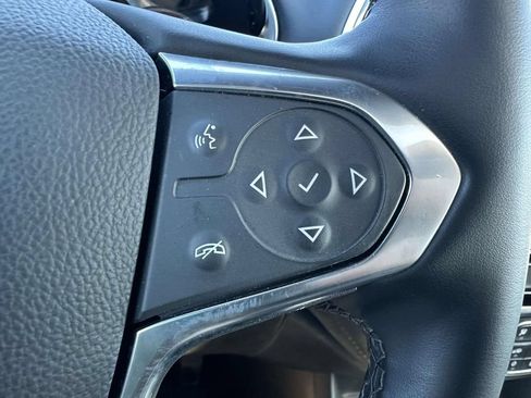 Used 2023 Chevrolet Traverse High Country AWD/4WD image 19