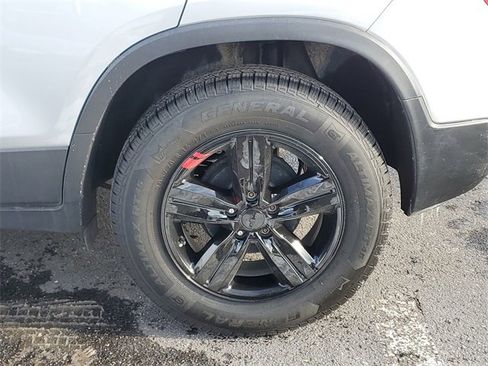 Certified 2020 Chevrolet Trax LS w/ Tint and Cruise Package image 30