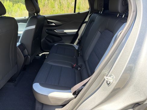 Used 2024 Buick Envista Preferred w/ Advanced Safety Package FWD image 20