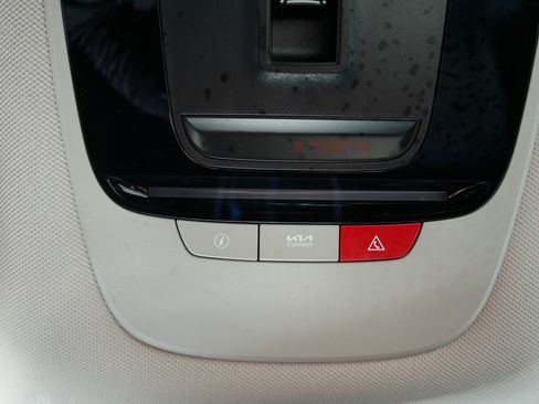 Certified 2023 Kia Sorento SX image 34