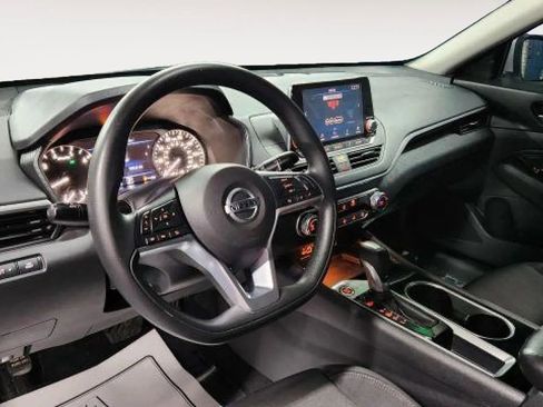 Used 2021 Nissan Altima 2.5 SV image 7