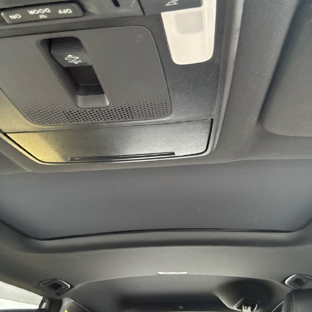 Used 2023 Honda CR-V Sport Touring image 9