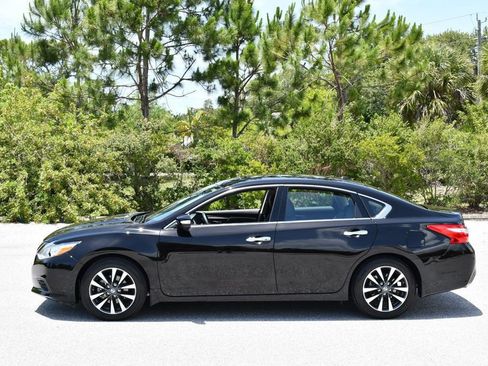 Used 2016 Nissan Altima 2.5 SL w/ Moonroof Package FWD image 23