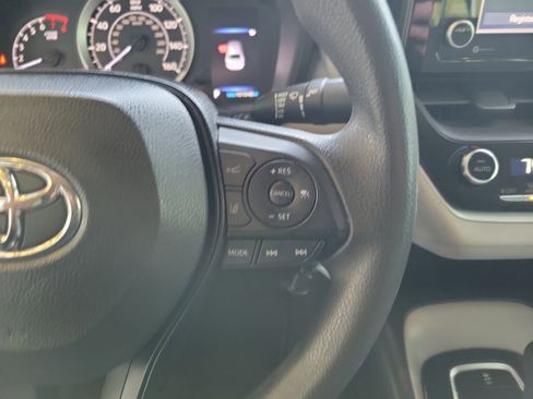 Used 2022 Toyota Corolla LE image 13